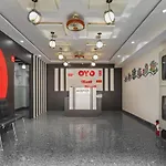 Oyo 10525 Varcity Abra Madiwala