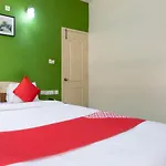 Oyo 10478 Raj Residency