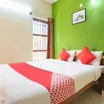 Oyo 10478 Raj Residency