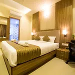 Hotel Plaza Heights