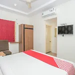 Oyo 7846 Hotel The Prince Gardenia