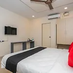 Collection O 30599 Hotel Blue Spring