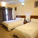 The Lounge Business Hotel