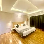Click Hotel Dbr