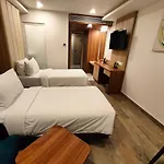 Iva By Skr A Petrichor Hotel