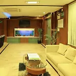 Sunray Hotel