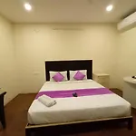 Hotel Crescent Shine