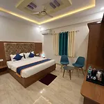 Np Royal Inn