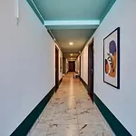 Super Oyo Collection O The Grand Budget Hotel