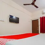 Super Oyo Flagship Grand Residency