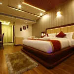 Royal Stay