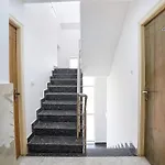 Fabhotel Humming Suites