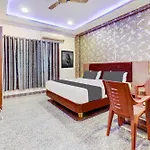 Oyo Lee Paradise Inn