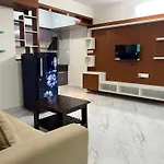Ssn Home Stays In Bangalore Near Play Arena