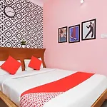 Hotel O Blossom Suites