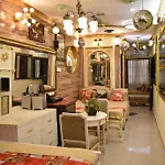 Ya Inn Rooms & Suites