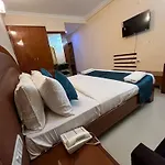 Blue Bliss Hotels By Pph Living Infantry Road