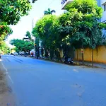 Omicron Comforts 1Bhk 2Bhk Service Apartment