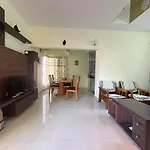Comfort Living A On 2Nd Floor Shared Area