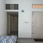 1,5Bhk Near Iimb On 1St Floor