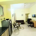 1Bhk Near Iimb On Gf