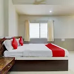 Hotel O Nar Comforts Near Ksr Railway Station