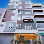 Hotel O Comfort Suites