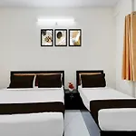 Hotel O Comfort Suites