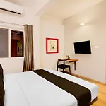 Super Townhouse Hal Indiranagar Extension