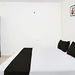 Hotel O 82950 Om Sai Residency