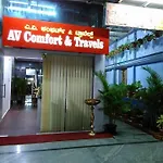 OYO 13861 Green Leaf International Comforts