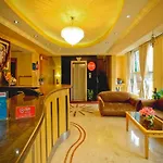 Oyo 739 Hotel Terminus The Residency