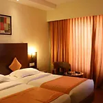 Nandhana Hometel
