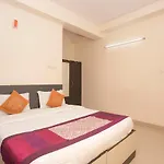 Oyo 1848 Hotel Anugriha Rooms