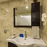 Oyo Premium Indiranagar Cambridge Layout