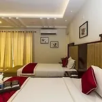 Oyo Premium Indiranagar Cambridge Layout