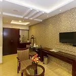 Oyo Premium Indiranagar Cambridge Layout