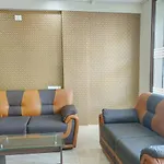 Oyo 10521 Gck Suites