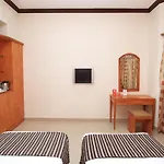 Oyo 3496 Dass Suites