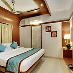 White Castle Boutique Apartment Hotel