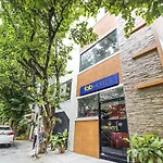 Fabhotel Crown Suites - Nr Sony Signals