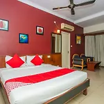 Oyo 18762 Vaishnavi Residency