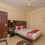 Oyo 28778 La Melodie Inn
