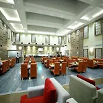 Rg Royal Hotel