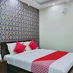 Oyo 10521 Gck Suites