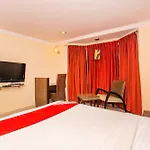 Oyo 23003 Shilton Royale