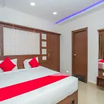 Oyo 16473 Ring View Hotels
