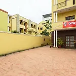 Oyo 3722 Hotel Stayeasy Majestic