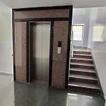 I Cloud- Elite Suites