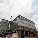 Crystal Castle Hotel